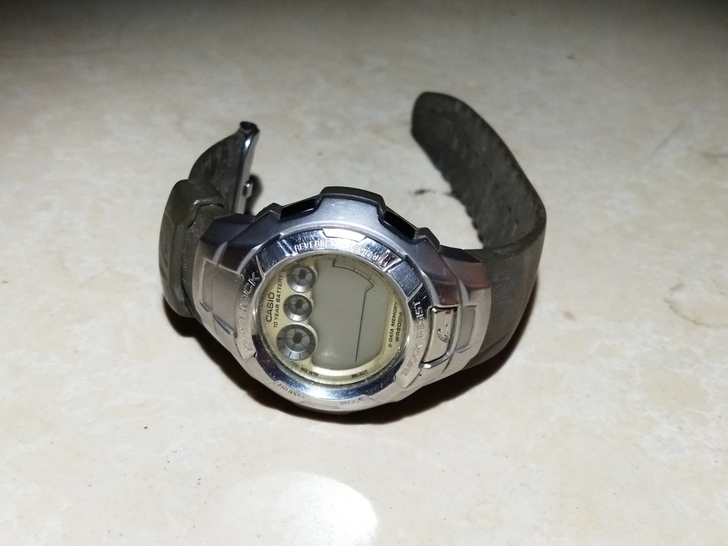卡西欧g-7100
