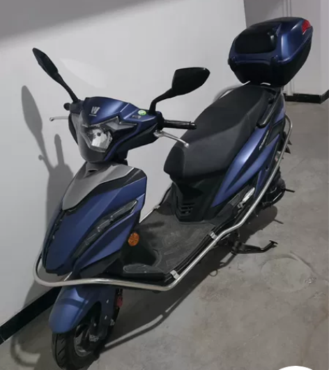 豪爵URS铃木125踏板电喷九成新，201...