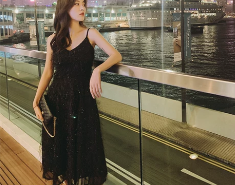 赫本风心机小黑裙子女春夏流苏性感法式复古黑...