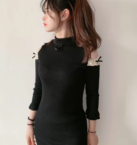 一条修身紧身的针织连衣包臀裙 很显身材显瘦...