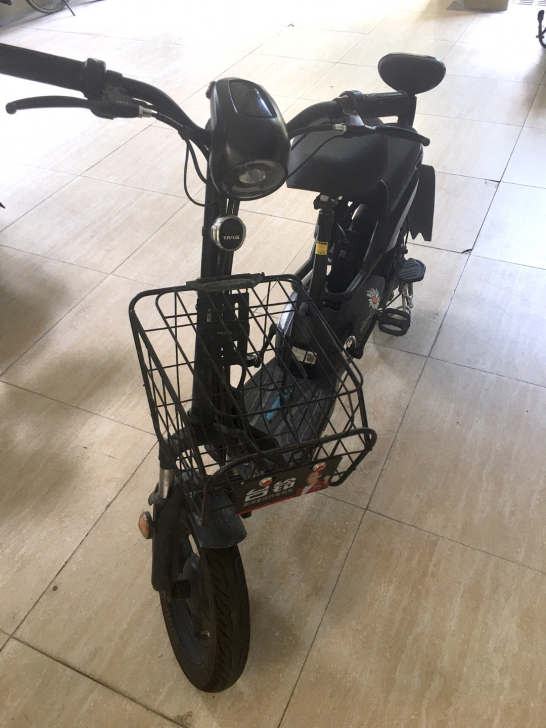 闲置台铃电动车9成新,带脚踏,锂电池充电可...