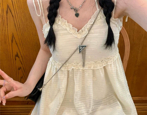 ?GooGooEyes 甜的很正 荷叶边连...