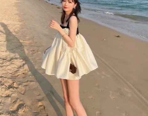 吊带连衣裙女夏季小个子蓬蓬裙法式方领a字显...