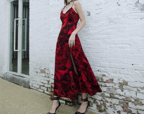 辣妹性感V领吊带连衣裙御姐轻熟风开叉夏季设...