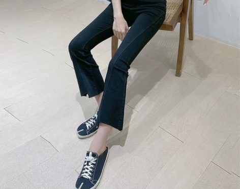 黑色喇叭牛仔裤女高腰2019秋季新款显高显...