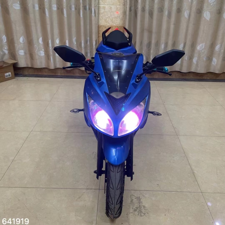 北极光250跑车，七彩爆闪恶魔眼，成色9....