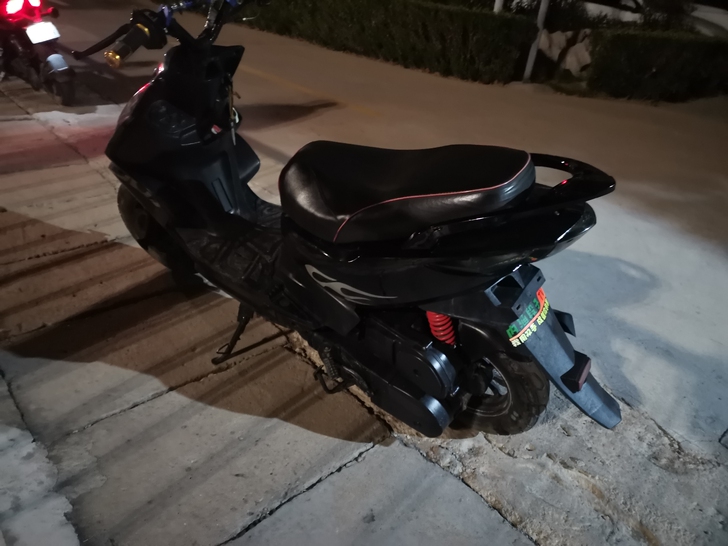 踏板摩托车  鬼火助力车  新空气滤芯转吧...