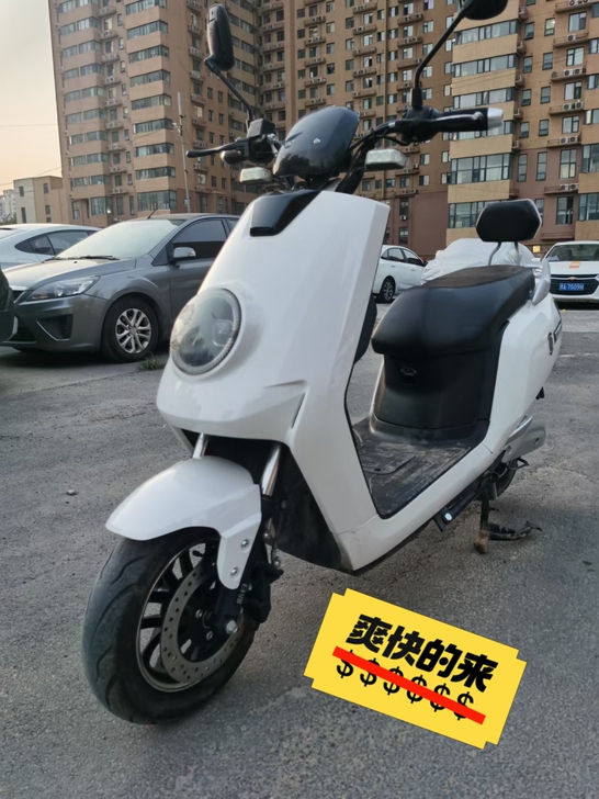 九成新，二手电动车，二手电瓶车电摩，爱玛雅...