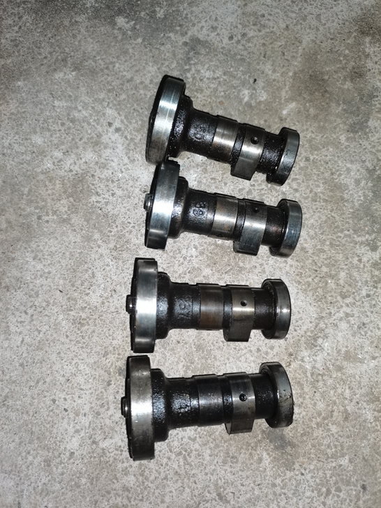 鹰仔100凸轮摇臂 中箱 变速箱。