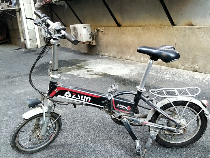 卖闲置折叠电动车，品牌：尊尚，2020年换...