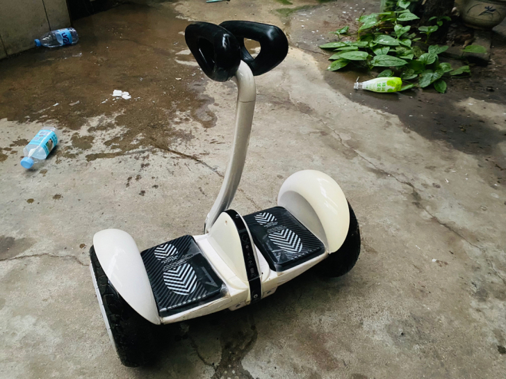 平衡车,没玩过,膜都还在,新的850买的