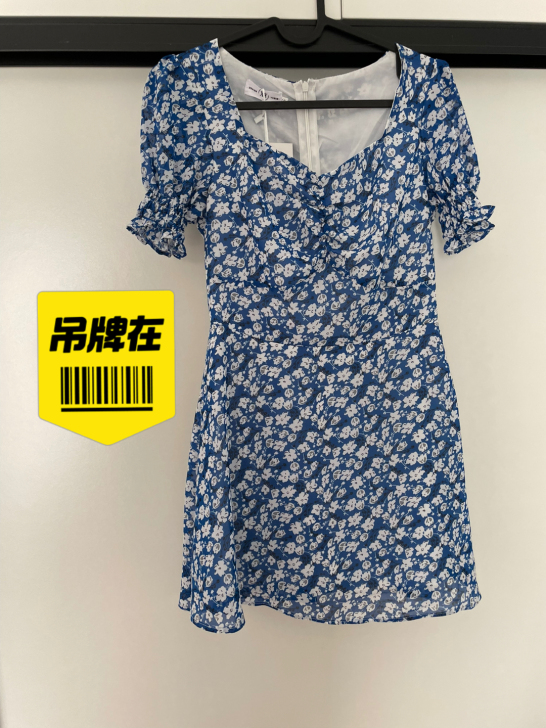 仅试穿 吊牌都没拆