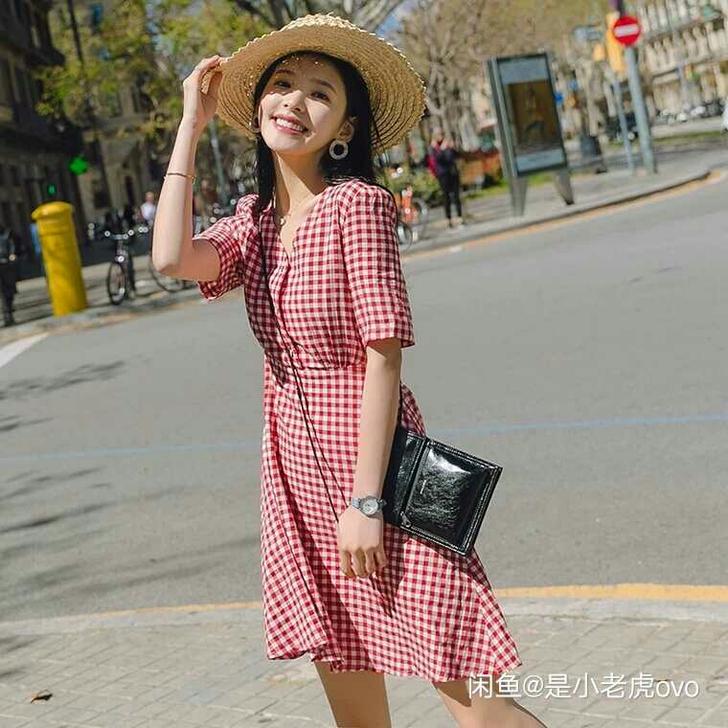 【包邮】冷淡风格子连衣裙女夏2021新款韩...