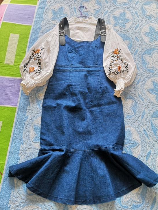 两件套背带裙套装 包邮