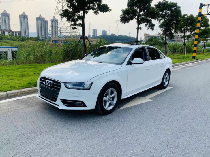 14年奥迪A4L排量：2.0T精品车况，全...