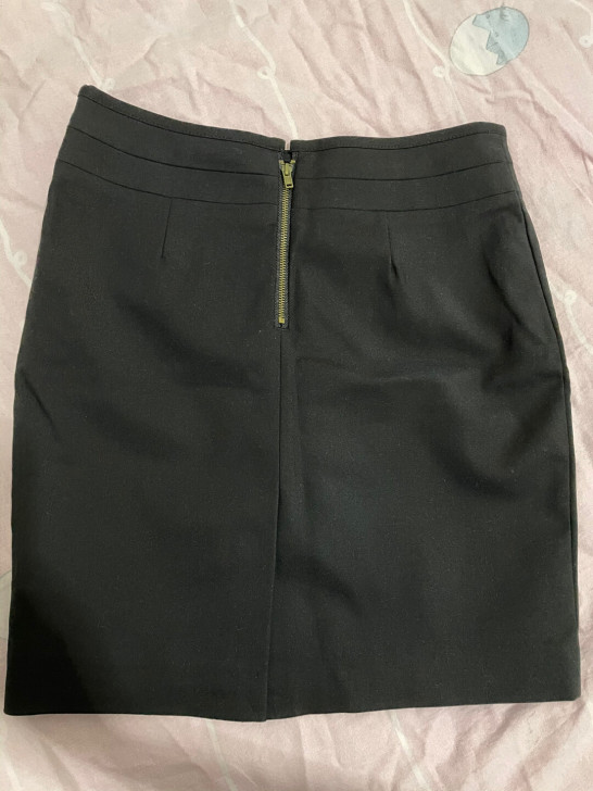 美特斯邦威  黑色包臀裙 后面小开衩