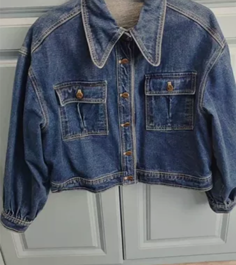 朝花夕拾 牛仔外套（长沙商场的专柜购入），...