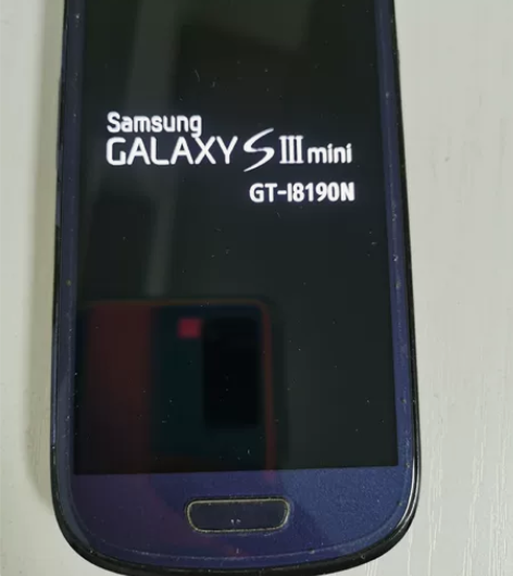 三星 Samsung GALAXY III...