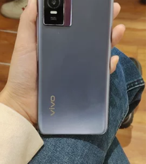 VIVO Y76s  95新国行大陆，全网...