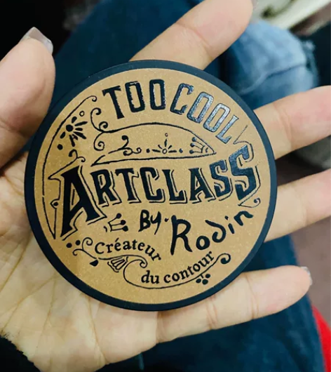 涂酷修容 用了上面薄薄一层 向日葵腮红送 ...