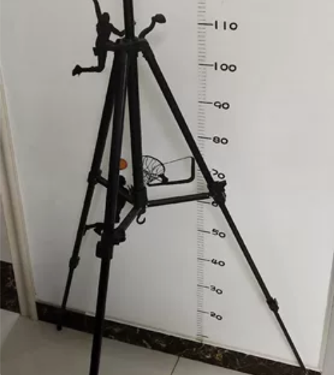 画架支架,便携式支架,8成新,自取 感兴趣...
