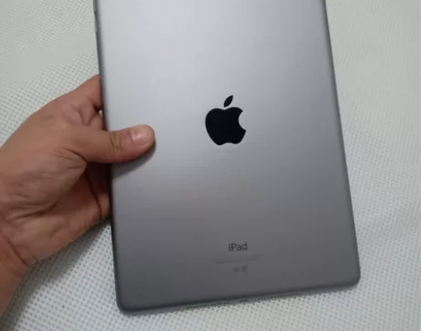 #搬家好物提前出 iPad2017 32G...