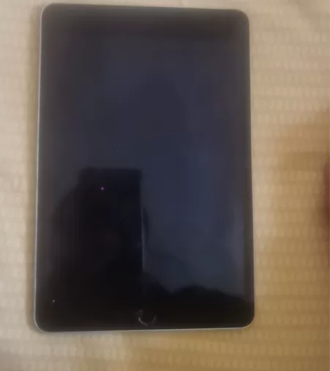 闲置平板没修过打游戏看电影刷视频杠杠滴 感...