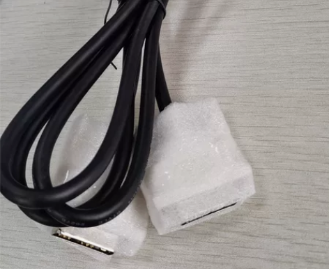 戴尔电脑自带的,全新原装高清显示器DVI视...
