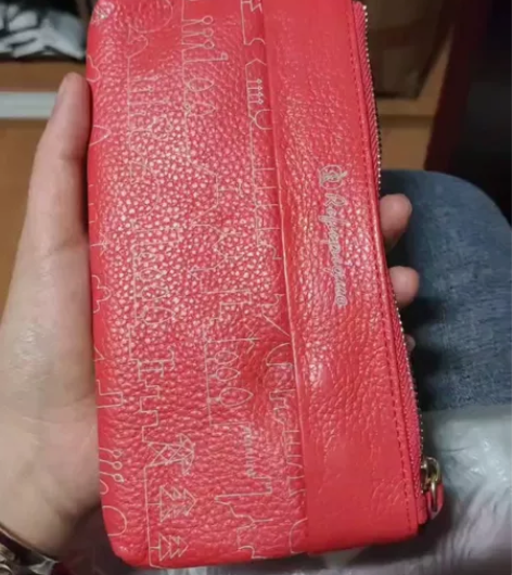 全新头层牛皮真皮女士长款手拿包手包。 孤品...