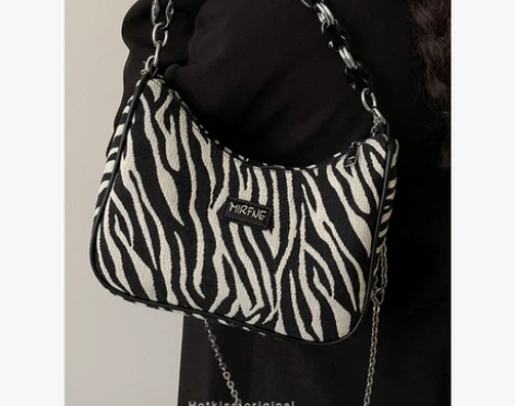 今年流行小包包女2021新款潮网红单肩腋下...