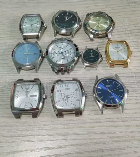 正品卡西欧石英手表，只有表盘没有表带，功能...