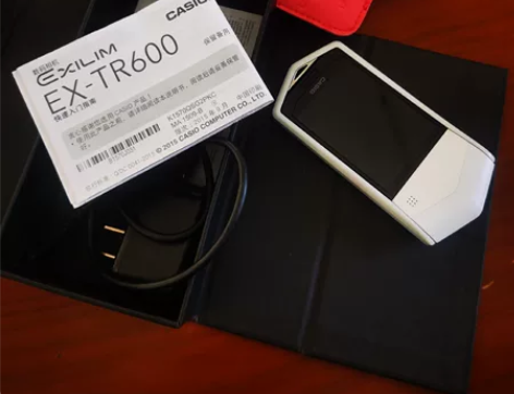 卡西自拍欧相机 用过一次 无划痕，几乎全新...