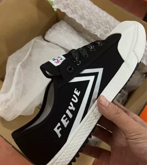 飞跃大孚,欧莱雅官方旗舰店买化妆品所赠 感...