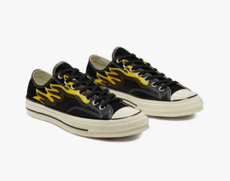 匡威42码八成新无原盒 感兴趣的话点“我想...