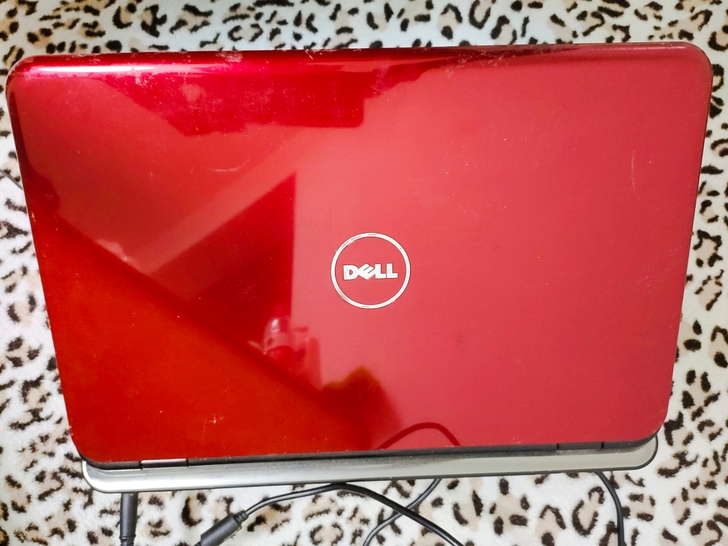 戴尔Inspiron  M5010笔记本电脑