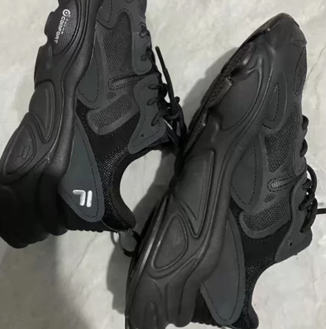 闲置斐乐男鞋火星鞋二代fila女鞋老爹鞋软...