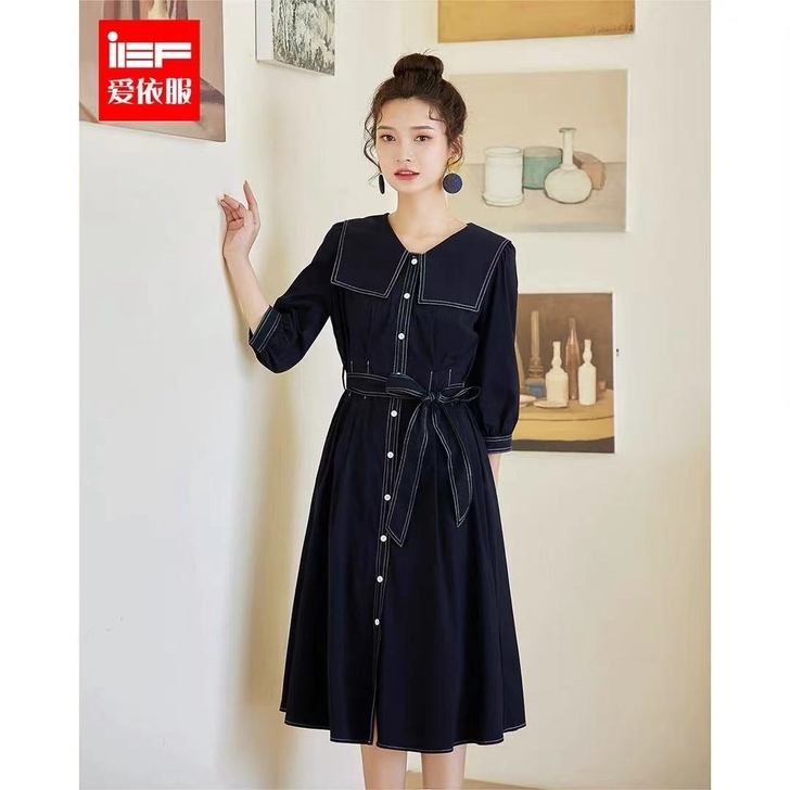 爱依服全新特价连衣裙