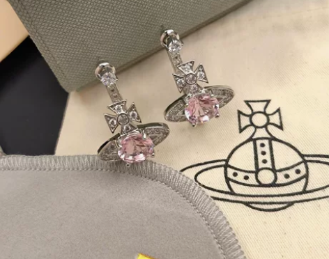 【全新闲置】西太后薇薇安爱心钻石项链吊坠项...