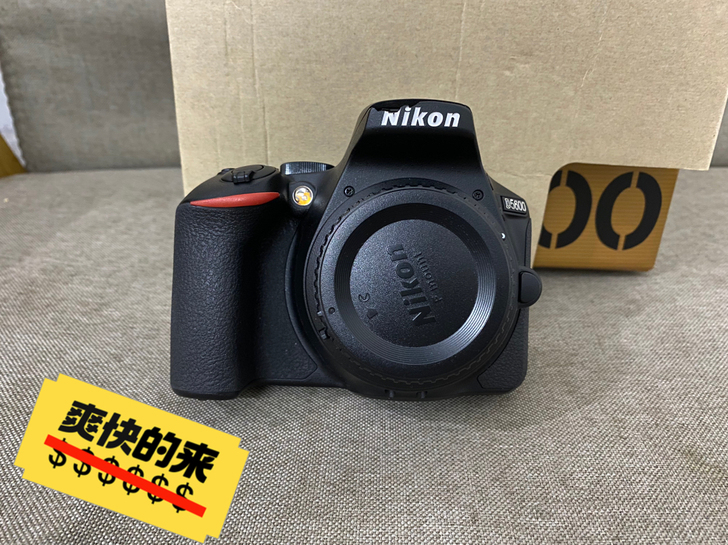 尼康D5600，9.8新，没怎么使用过，就...
