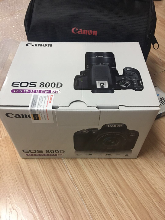 佳能单反800D 搭配18-55套机