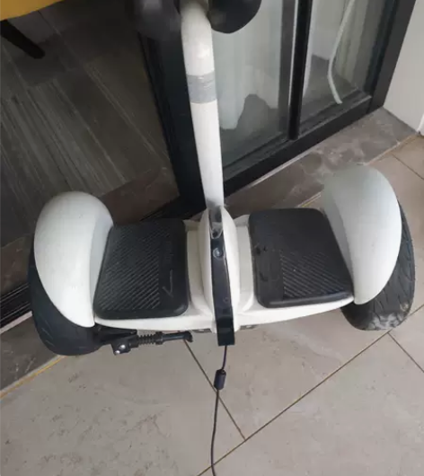 九号电动平衡车 没时间玩这个东西了，战斗成...