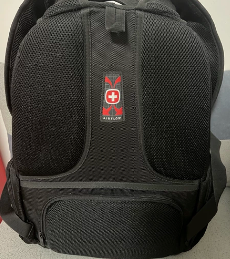 瑞士军刀双肩包男背包大容量商务休闲旅行瑞士...