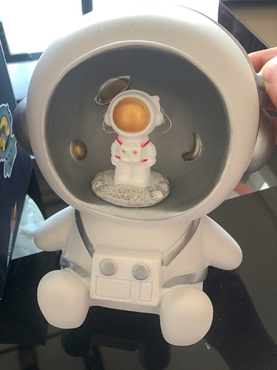 太空人存钱罐  可当小夜灯 也可存钱