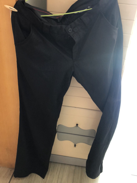 9成新黑色休闲裤。175左右可以穿。腰围88