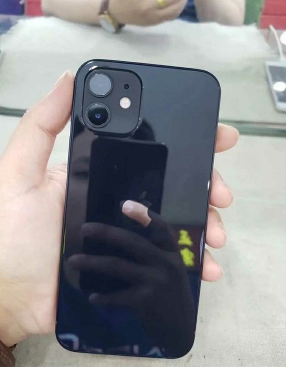 苹果 12  黑色  128G