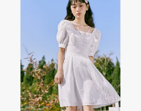 【盛夏潮搭价】乐町荷叶边浪漫连衣裙2022...