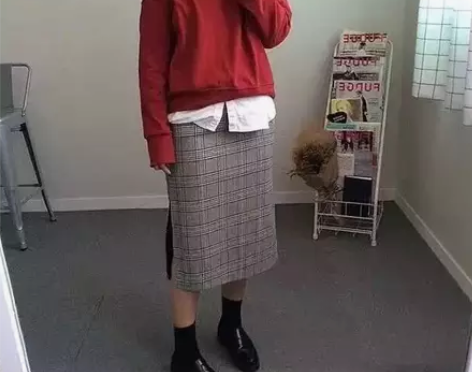 韩国代购秋新款下摆开叉铅格子铅笔裙 格子半...