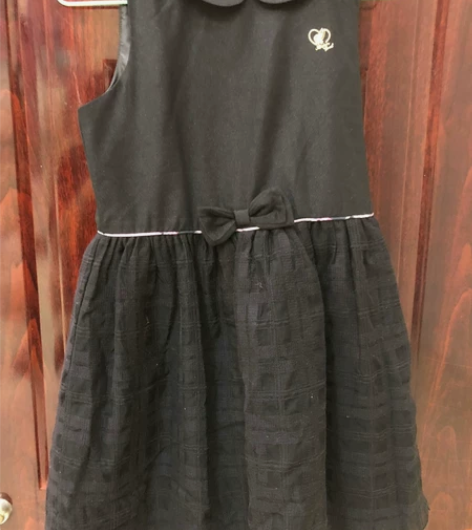 黑色学院风无袖连衣裙,适合春秋穿,胸围38...