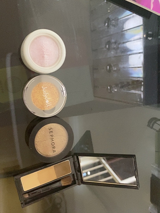 最右边这个kate眉粉