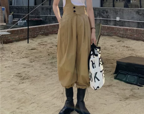 卡其色单肩背带裤女夏季薄款宽松阔腿裤子高腰...